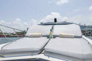 2014 Cruisers Yachts 45 Cantius thumbnail 42