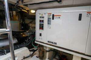 2014 Cruisers Yachts 45 Cantius thumbnail 73