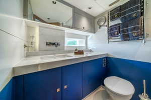 2013 Oyster Yachts Oyster 885 thumbnail 35