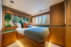 2013 Oyster Yachts Oyster 885 thumbnail 42