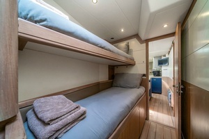 2013 Oyster Yachts Oyster 885 thumbnail 52