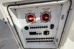 Don t Tell Mom 28ft Pursuit Yacht For Sale