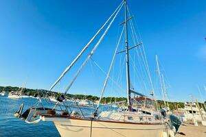 Calliope 2007 Island Packet 485 Yacht For Sale in Huntington NY