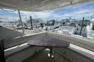 2017 Sea Ray L59 Fly thumbnail 7