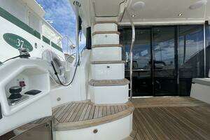 2017 Sea Ray L59 Fly thumbnail 4