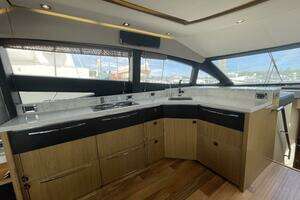 2017 Sea Ray L59 Fly thumbnail 12