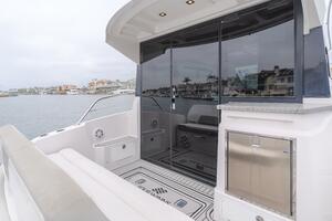 JESSIE S GIRL 35ft Four Winns Yacht For Sale