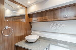 JESSIE S GIRL 35ft Four Winns Yacht For Sale