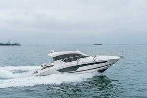 JESSIE S GIRL 35ft Four Winns Yacht For Sale