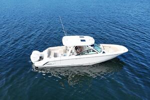 32ft Boston Whaler Yacht For Sale
