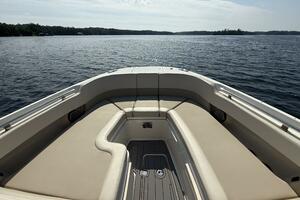 32ft Boston Whaler Yacht For Sale