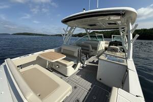32ft Boston Whaler Yacht For Sale
