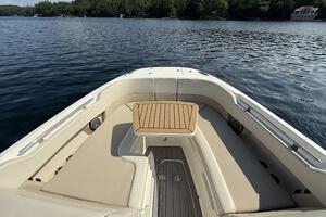 32ft Boston Whaler Yacht For Sale