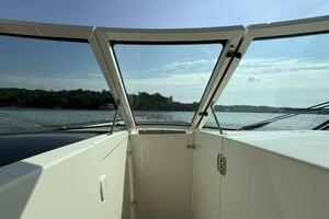 32ft Boston Whaler Yacht For Sale