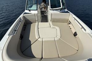 32ft Boston Whaler Yacht For Sale