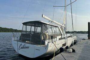 2023 Beneteau Oceanis 60 thumbnail 11