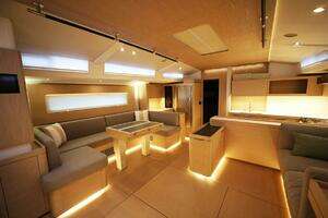 2023 Beneteau Oceanis 60 thumbnail 21