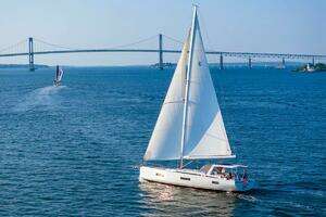 2023 Beneteau Oceanis 60 thumbnail 5