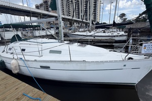 33' Beneteau 2005