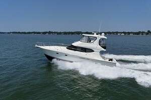 Monica T 2004 Silverton 48 Convertible Yacht For Sale in Hampton VA