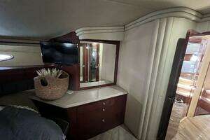 2002 Sea Ray 560 Sedan Cruiser thumbnail 34
