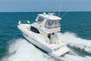 2007 Silverton 38 Convertible thumbnail 6