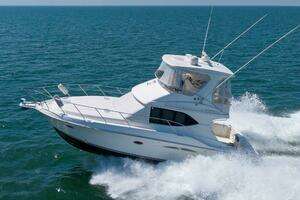 2007 Silverton 38 Convertible thumbnail 9