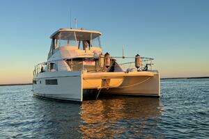 2018 Leopard 43 Powercat thumbnail 2