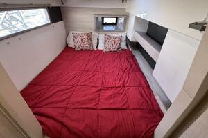 2018 Leopard Power Cat Starboard Side Aft Primary Stateroom