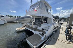 2018 Leopard Power Cat Stern and Swim Platform
