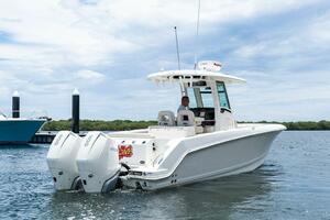 ZOOM 28ft Boston Whaler Yacht For Sale