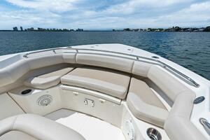 ZOOM 28ft Boston Whaler Yacht For Sale