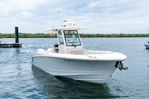 ZOOM 28ft Boston Whaler Yacht For Sale