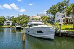 TANGERINE MOON 2014 Azimut  Yacht For Sale in Savannah GA
