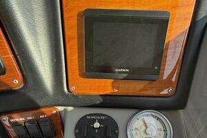 2006 Cruisers Yachts 420 Express thumbnail 12