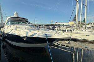 2006 Cruisers Yachts 420 Express thumbnail 33