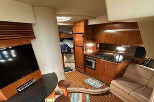 2006 Cruisers Yachts 420 Express thumbnail 16