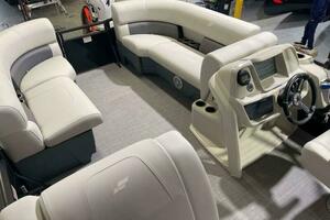 WX 20 20ft Vision Yacht For Sale