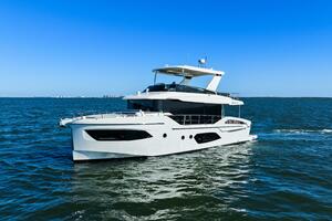 2025 Absolute Navetta 53 - Profile