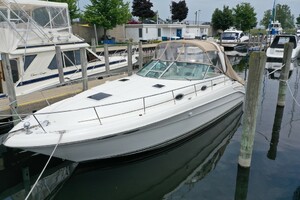 34ft Sea Ray Yacht For Sale