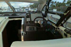 2010 Azimut Atlantis 54 thumbnail 21