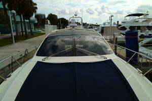 2010 Azimut Atlantis 54 thumbnail 8