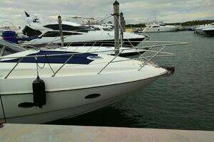 2010 Azimut Atlantis 54 thumbnail 5