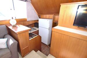 Fishin Post 44ft Post Yacht For Sale