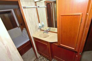 Fishin Post 44ft Post Yacht For Sale