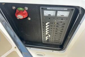 25' Hunt electrical panel