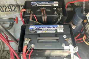 25' Hunt batteries