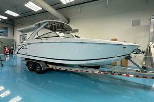 30ft Cobalt Yacht For Sale