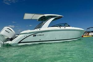 30ft Cobalt Yacht For Sale