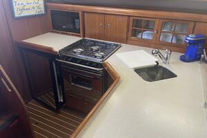 Livin The Dream 41ft Hunter Yacht For Sale